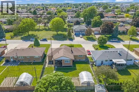 14 Roger Street Leamington ON N8H 3N9