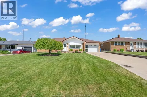 14 Roger Street Leamington ON N8H 3N9