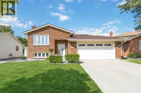 222 Thames Crescent Sarnia ON N7S 5C9