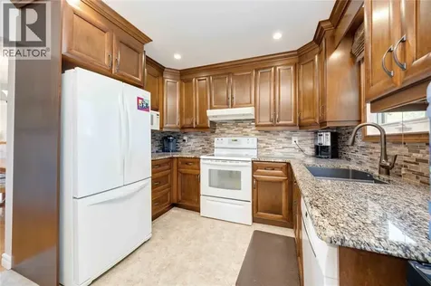 222 Thames Crescent Sarnia ON N7S 5C9