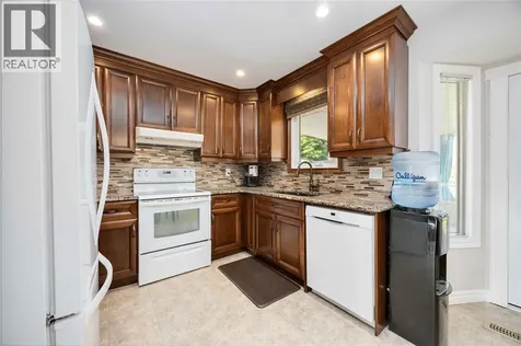 222 Thames Crescent Sarnia ON N7S 5C9
