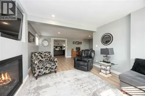 222 Thames Crescent Sarnia ON N7S 5C9
