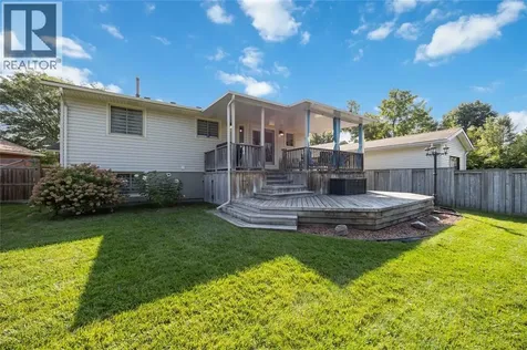 222 Thames Crescent Sarnia ON N7S 5C9