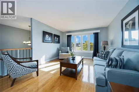 222 Thames Crescent Sarnia ON N7S 5C9