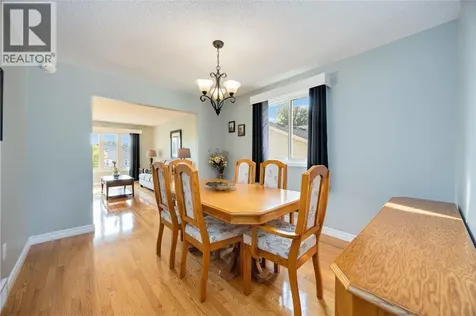 222 Thames Crescent Sarnia ON N7S 5C9