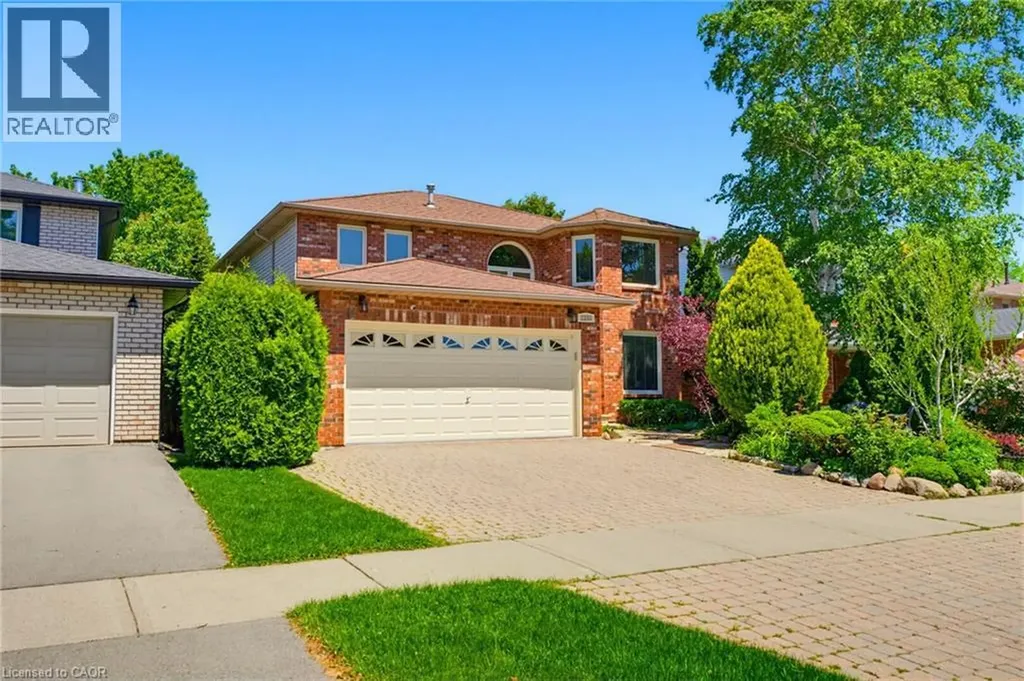 2155 Heidi Avenue Burlington ON L7M 3X2