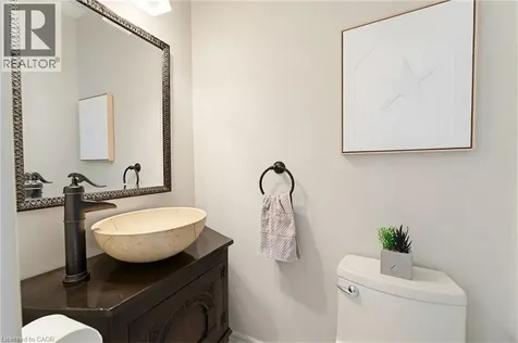 2155 Heidi Avenue Burlington ON L7M 3X2
