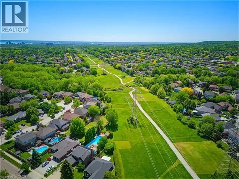 2155 Heidi Avenue Burlington ON L7M 3X2