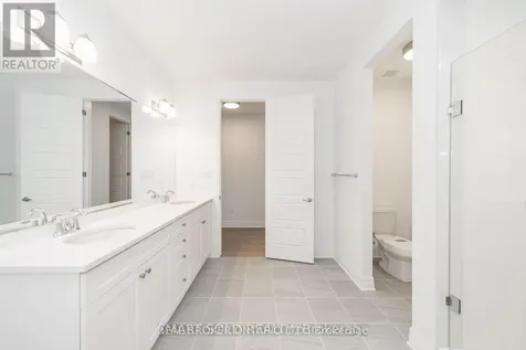 6 Azure Drive Markham ON L6C 3M5