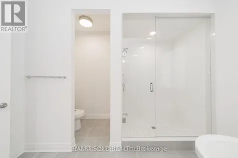 6 Azure Drive Markham ON L6C 3M5