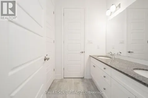 6 Azure Drive Markham ON L6C 3M5