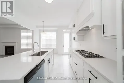 6 Azure Drive Markham ON L6C 3M5