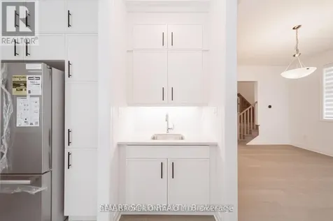 6 Azure Drive Markham ON L6C 3M5
