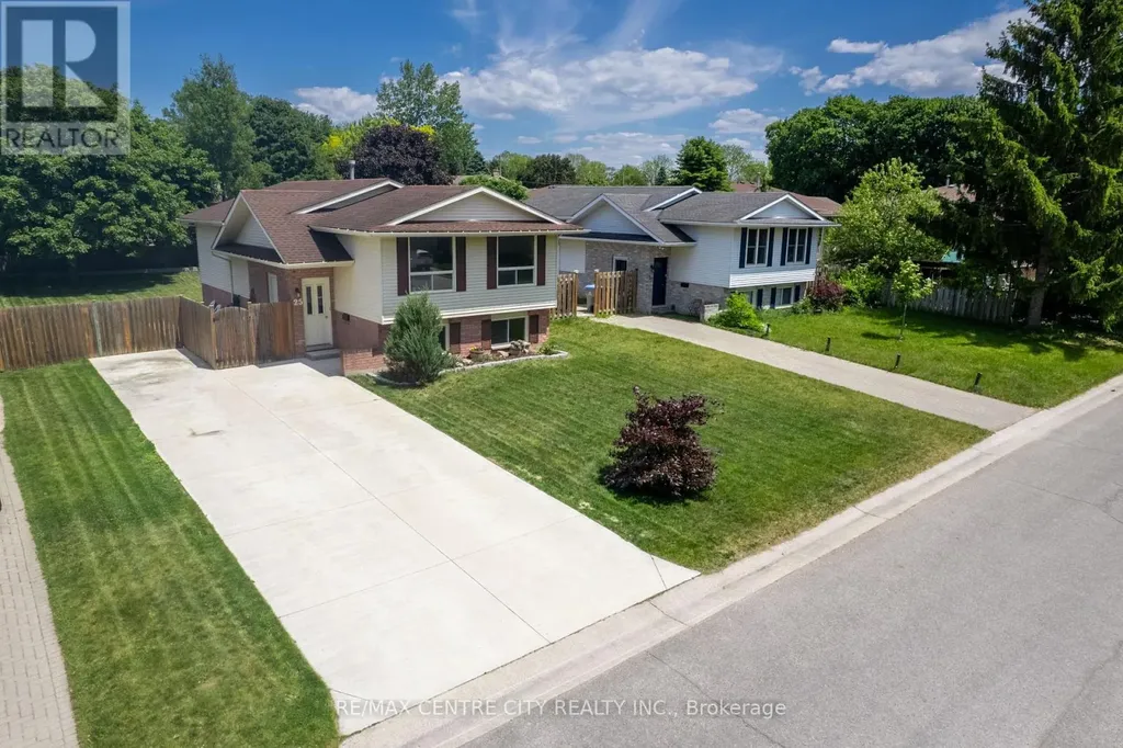 25 Pearson Avenue Strathroy-caradoc (sw) ON N7G 3Y1