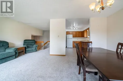 25 Pearson Avenue Strathroy-caradoc (sw) ON N7G 3Y1