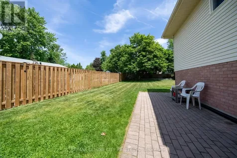 25 Pearson Avenue Strathroy-caradoc (sw) ON N7G 3Y1