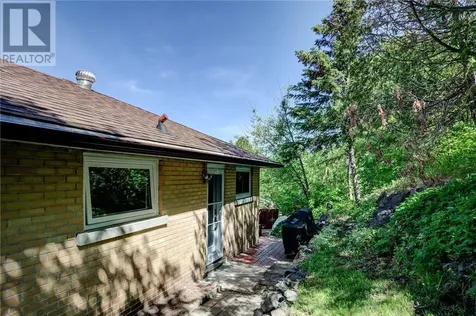 1278 Wedgewood Drive Sudbury ON P3A 3E2