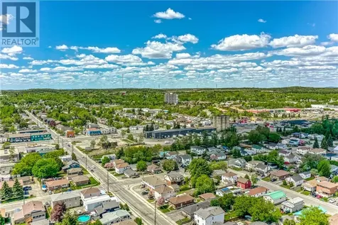 488 Clinton Avenue Sudbury ON P3B 2S6