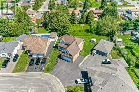 4623 Beaudelaire Court Val Therese ON P3P 1S3