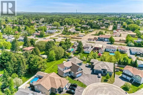4623 Beaudelaire Court Val Therese ON P3P 1S3