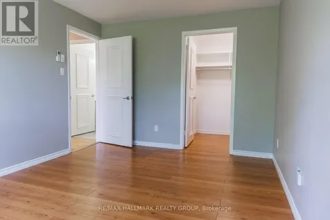 280 Brittany Drive Ottawa ON K1K 4M4