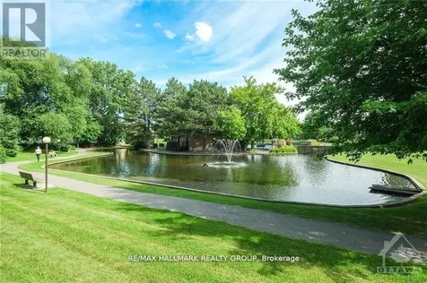 280 Brittany Drive Ottawa ON K1K 4M4