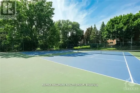 280 Brittany Drive Ottawa ON K1K 4M4