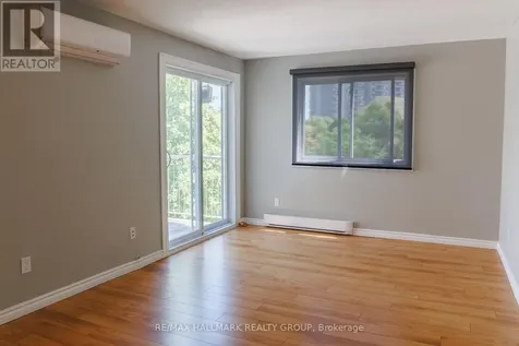 280 Brittany Drive Ottawa ON K1K 4M4