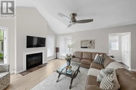 30 Castlethorpe Crescent Ottawa ON K2G 5P7