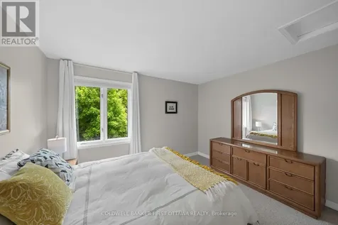 30 Castlethorpe Crescent Ottawa ON K2G 5P7