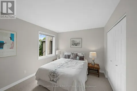 30 Castlethorpe Crescent Ottawa ON K2G 5P7