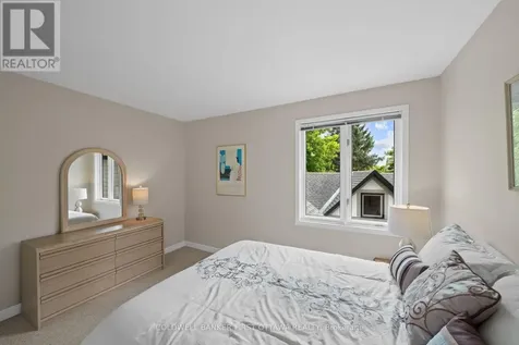 30 Castlethorpe Crescent Ottawa ON K2G 5P7