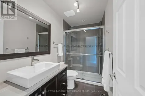 30 Castlethorpe Crescent Ottawa ON K2G 5P7