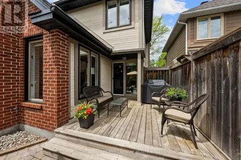 30 Castlethorpe Crescent Ottawa ON K2G 5P7