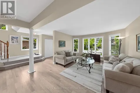 30 Castlethorpe Crescent Ottawa ON K2G 5P7