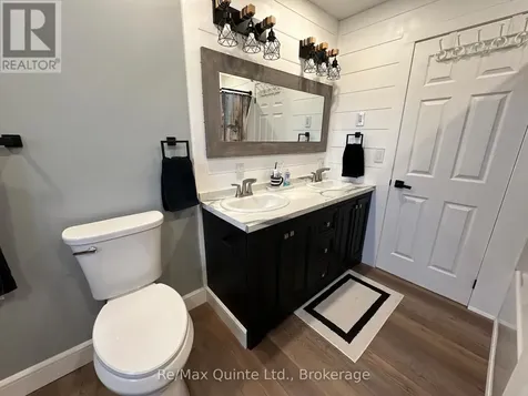 566 Huff Road South Brighton ON K0K 1H0