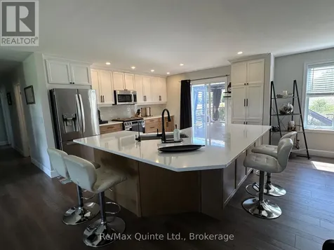 566 Huff Road South Brighton ON K0K 1H0