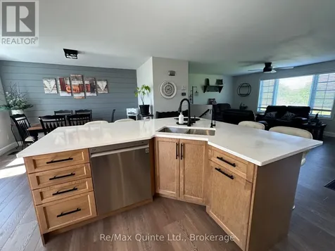 566 Huff Road South Brighton ON K0K 1H0