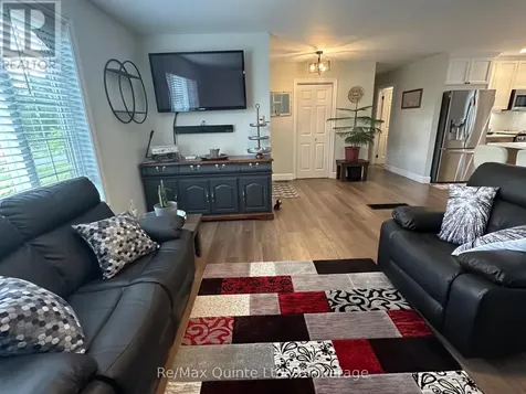 566 Huff Road South Brighton ON K0K 1H0