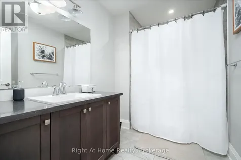 16 Gelderland Crescent Oro-medonte ON L0K 1E0