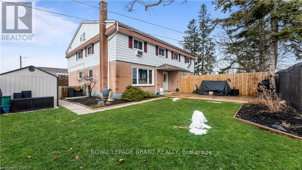 52 Ewing Drive Brantford ON N3R 5H8