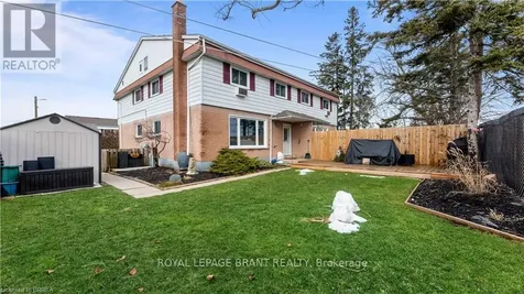 52 Ewing Drive Brantford ON N3R 5H8
