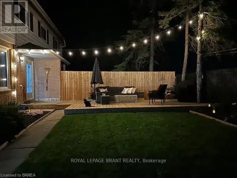 52 Ewing Drive Brantford ON N3R 5H8