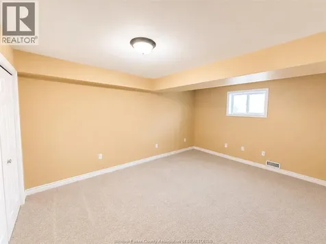 4665 Fontana Avenue Windsor ON N9G 3E1