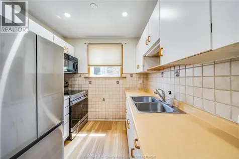 1229 Arncliffe Windsor ON