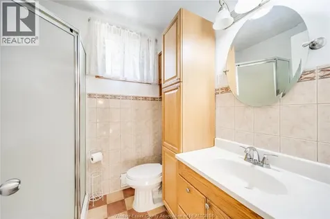 1229 Arncliffe Windsor ON