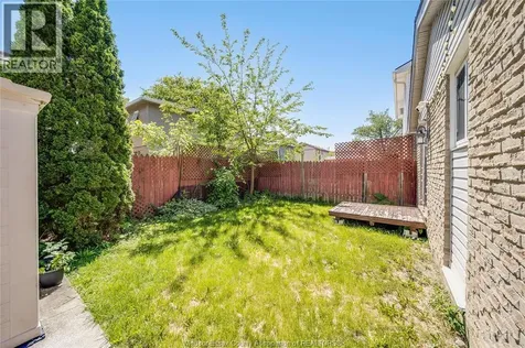 1229 Arncliffe Windsor ON