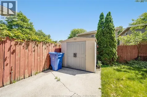1229 Arncliffe Windsor ON
