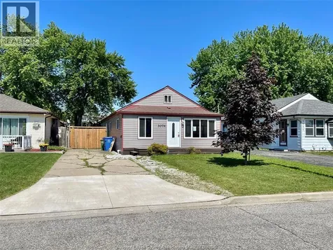 3074 Lloyd George Boulevard Windsor ON N8T 2V2