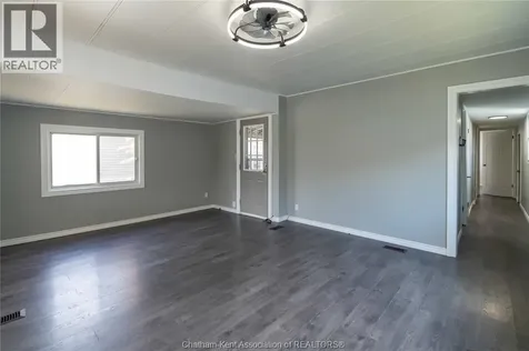 6 Maple Drive Mcgregor ON N0R 1J0